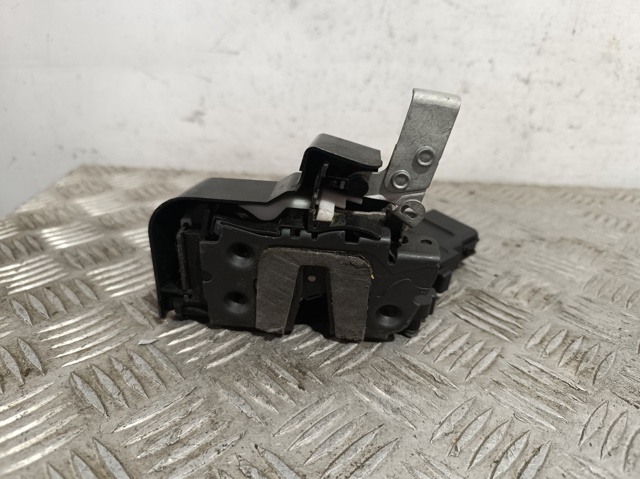 Zamek drzwi przednich prawych 6M2AR21812AB FORD