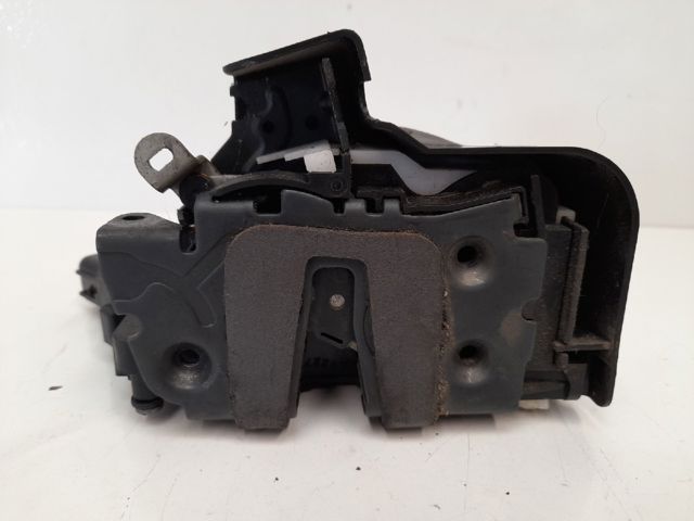 Zamek drzwi tylnych lewych 6M2AR26413BB FORD