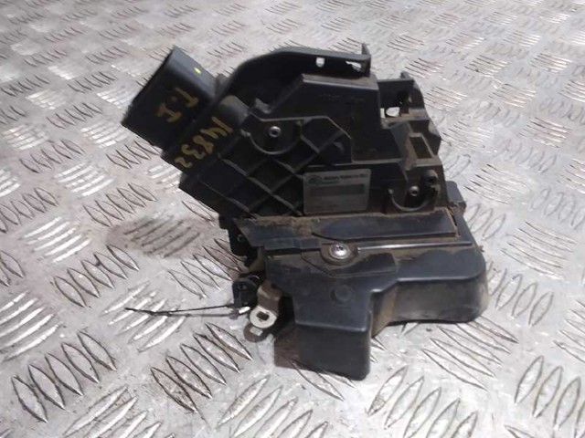 Zamek drzwi tylnych lewych 6M2AR26413BC FORD