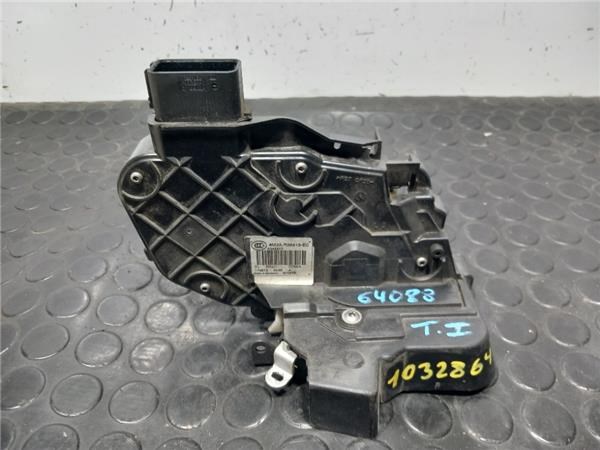 Zamek drzwi tylnych lewych 6M2AR26413EC FORD