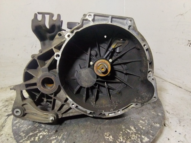 Mechaniczna skrzynia biegów w komplecie 6M5R7002ZB FORD