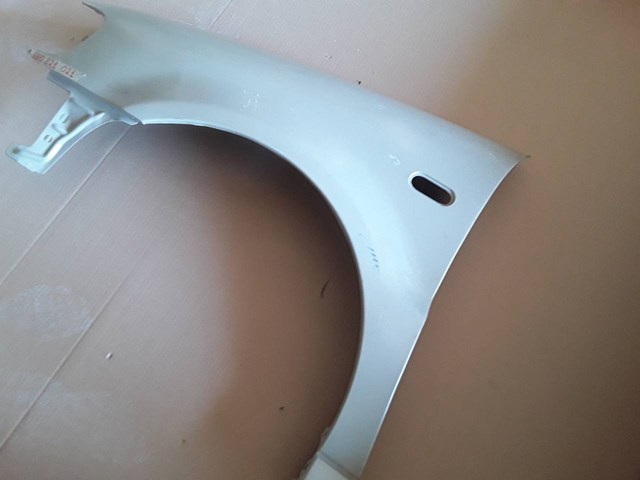 Błotnik przedni lewy 6N0821021 VAG