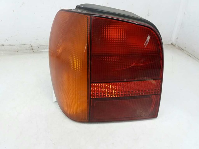 Lampa zespolona tylna lewa 6N0945095 VAG