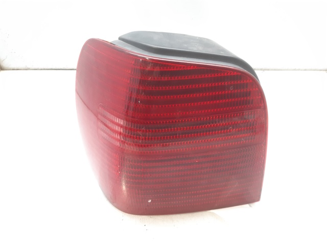 Lampa zespolona tylna lewa 6N0945095H VAG