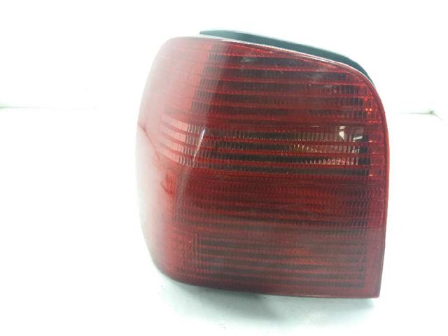 Lampa zespolona tylna lewa 6N0945095H VAG