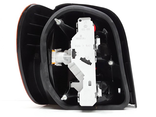 Lampa zespolona tylna prawa 6N0945096 VAG