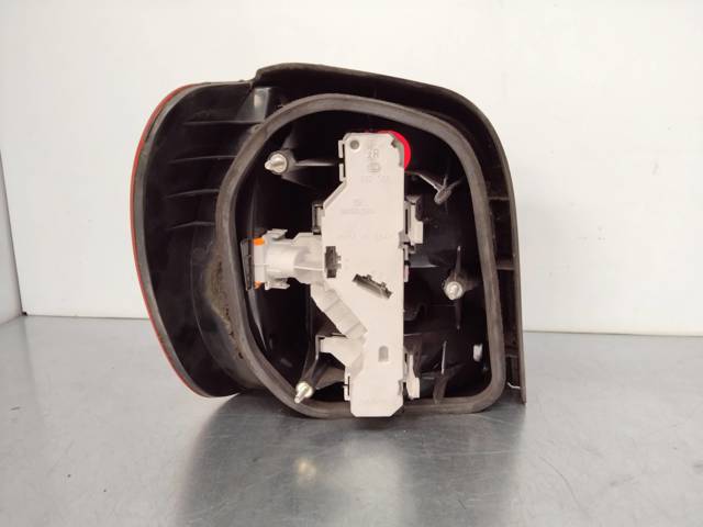 Lampa zespolona tylna prawa 6N0945096 VAG