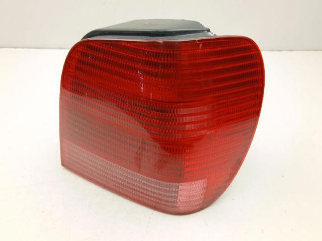 Lampa zespolona tylna prawa 6N0945096H VAG