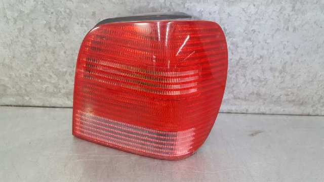 Lampa zespolona tylna prawa 6N0945096H VAG