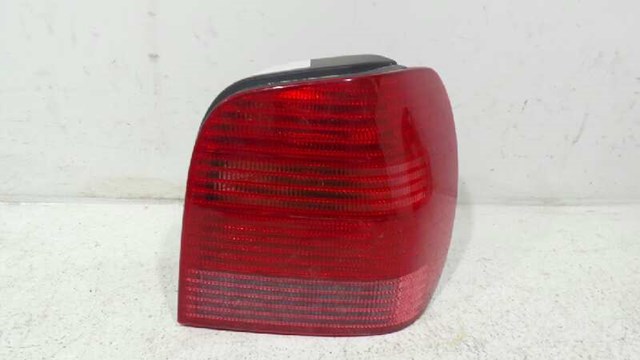 Lampa zespolona tylna prawa 6N0945096H VAG