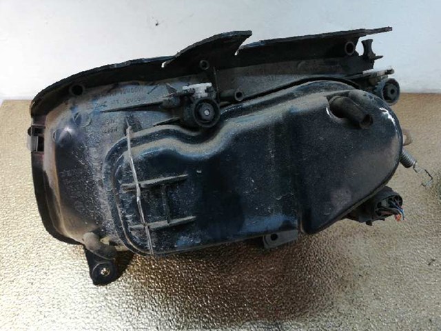 Reflektor prawy 6N1941018AA VAG