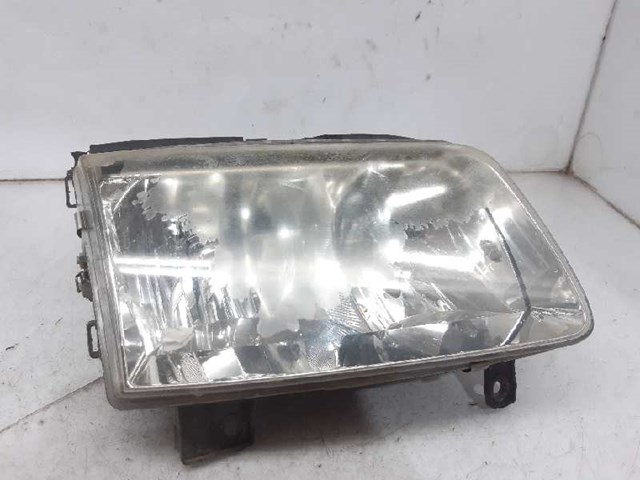 Reflektor prawy 6N1941018AA VAG