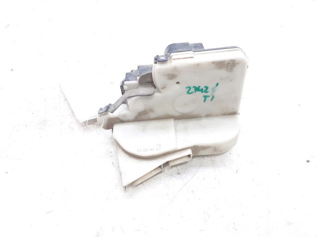 Zamek drzwi tylnych lewych 6N4839015B VAG