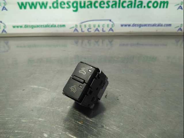 Zamek drzwi przednich prawych 6PINES VAG