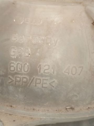 Zbiorniczek wyrównawczy układu chłodzenia 6Q0121407 VAG