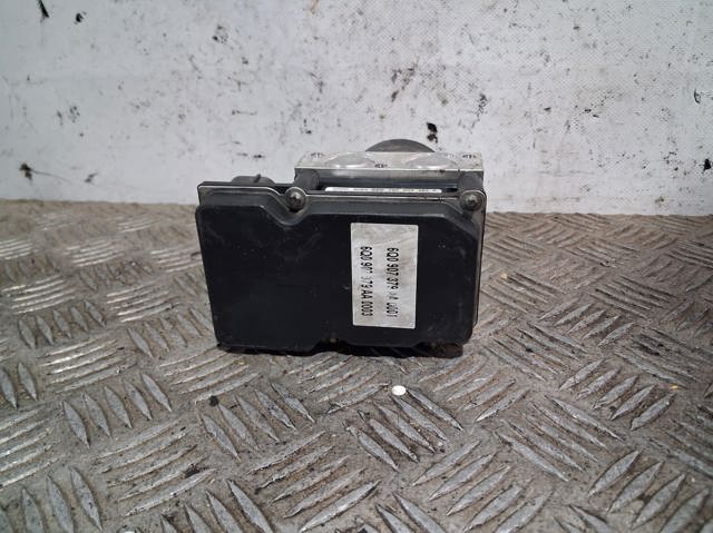 Sterownik ABS  hydrauliczny 6Q0614117Q VAG