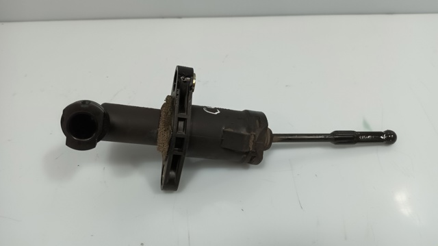 Cylinder sprzęgła główny 6Q0721388 VAG