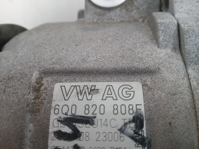 6Q0820808F VAG