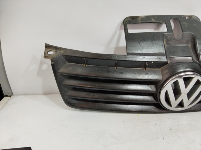 Atrapa chłodnicy 6Q0853651 VAG