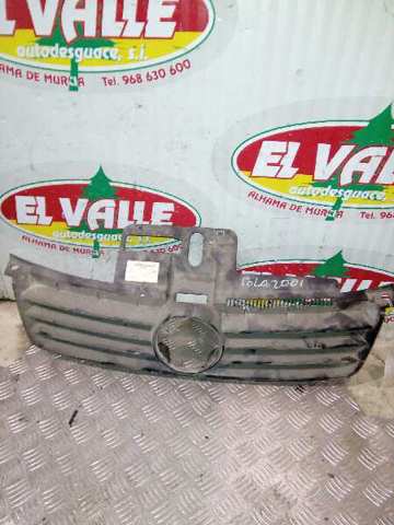 Atrapa chłodnicy 6Q0853651C VAG