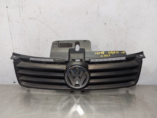 Atrapa chłodnicy 6Q0853651C VAG