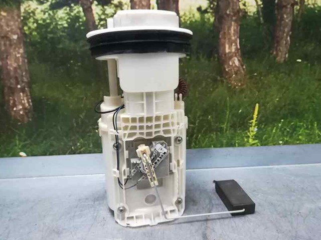 Moduł pompy paliwowej z czujnikiem poziomu paliwa 6Q0919051F VAG