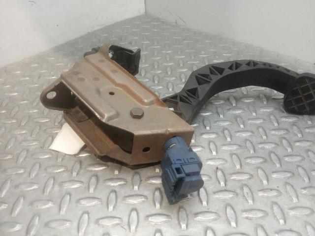 Pedał sprzęgła Skoda Fabia 2 5J5, 545