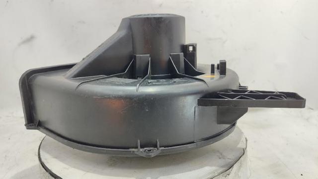 6Q1820015 VAG