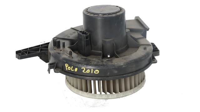 6Q1820015 VAG