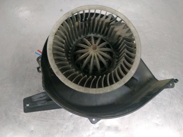 6Q1820015C VAG