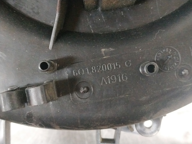 6Q1820015G VAG