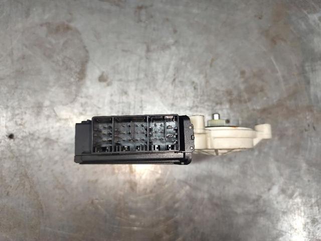 Mechanizm podnoszenia szyby drzwi przednich prawych 6Q2959801A VAG