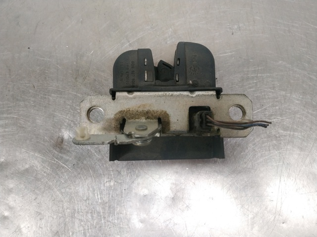 Zamek klapy bagażnika (3/5 drzwi tylnych) 6Q6827505B VAG