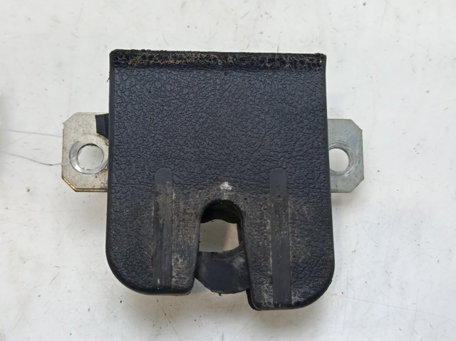 Zamek klapy bagażnika (3/5 drzwi tylnych) 6Q6827505B VAG