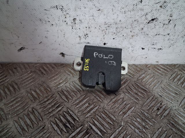 Zamek klapy bagażnika (3/5 drzwi tylnych) 6Q6827505D VAG