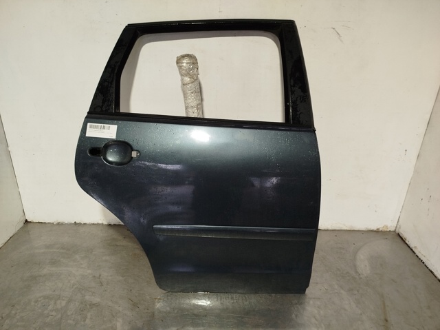 Drzwi tylne prawe 6Q6833056H VAG