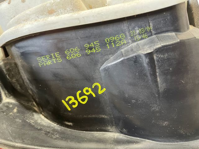 Lampa zespolona tylna prawa 6Q6945096G VAG