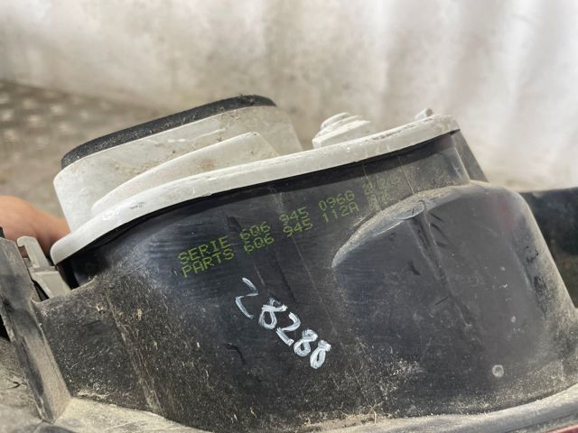 Lampa zespolona tylna prawa 6Q6945096G VAG