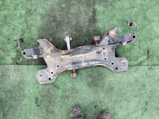 Korpus osi przedniej 6R0199315 VAG