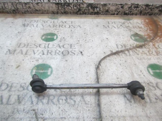 Łącznik stabilizatora przedniego 6R0411315 VAG