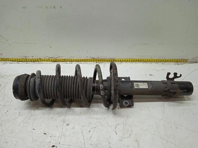 Amortyzator przedni 6R0413031Q VAG