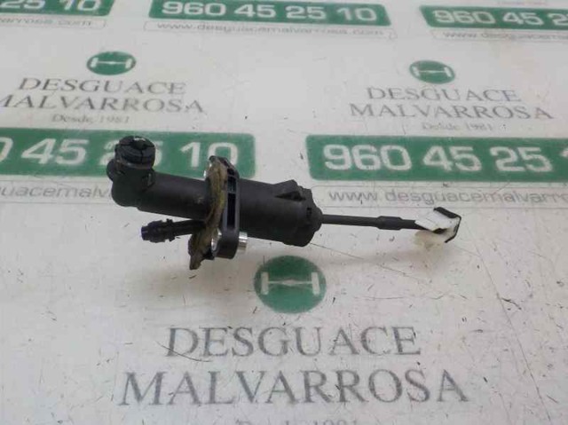 Cylinder sprzęgła główny 6R0721405C VAG