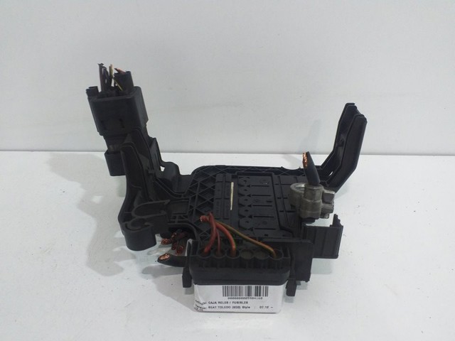 Skrzynka bezpieczników 6R0915345 VAG