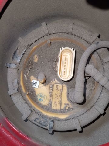 Moduł pompy paliwowej z czujnikiem poziomu paliwa 6R0919050 VAG