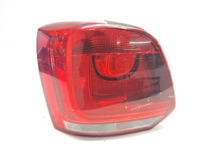 Lampa zespolona tylna lewa 6R0945095A VAG