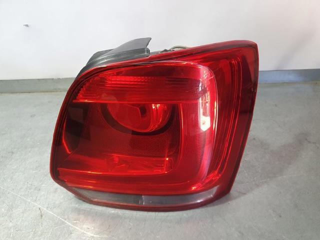 Lampa zespolona tylna prawa 6R0945096AH VAG