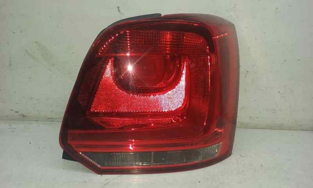 Lampa zespolona tylna prawa 6R0945096AH VAG