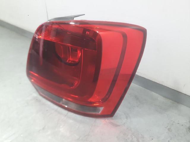 Lampa zespolona tylna prawa 6R0945096N VAG