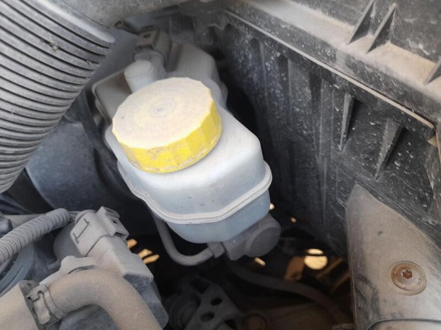 Główny cylinder hamulców 6R1611019A VAG