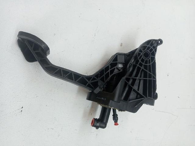 Pedał sprzęgła 6R1721321B VAG